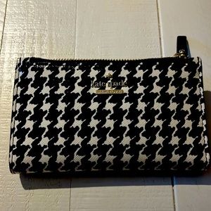 Kate Spade wallet houndstooth
